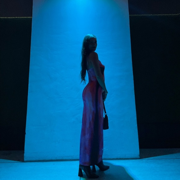 Meet your Posher, Lauren - Picture 4 of 5